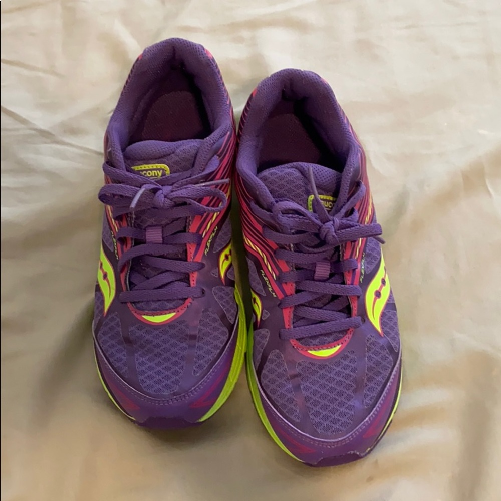Saucony kinvara 4 kids shoes size 5
